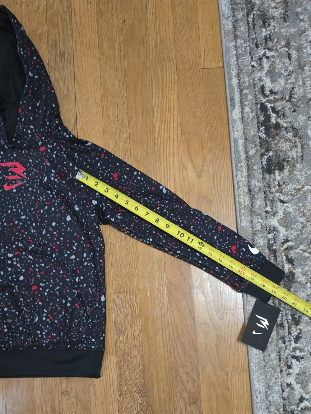 NIKE BRAND SIGNATURE BOY'S BLACK SPECKLED PULLOVER HOODIE SIZE SMALL
